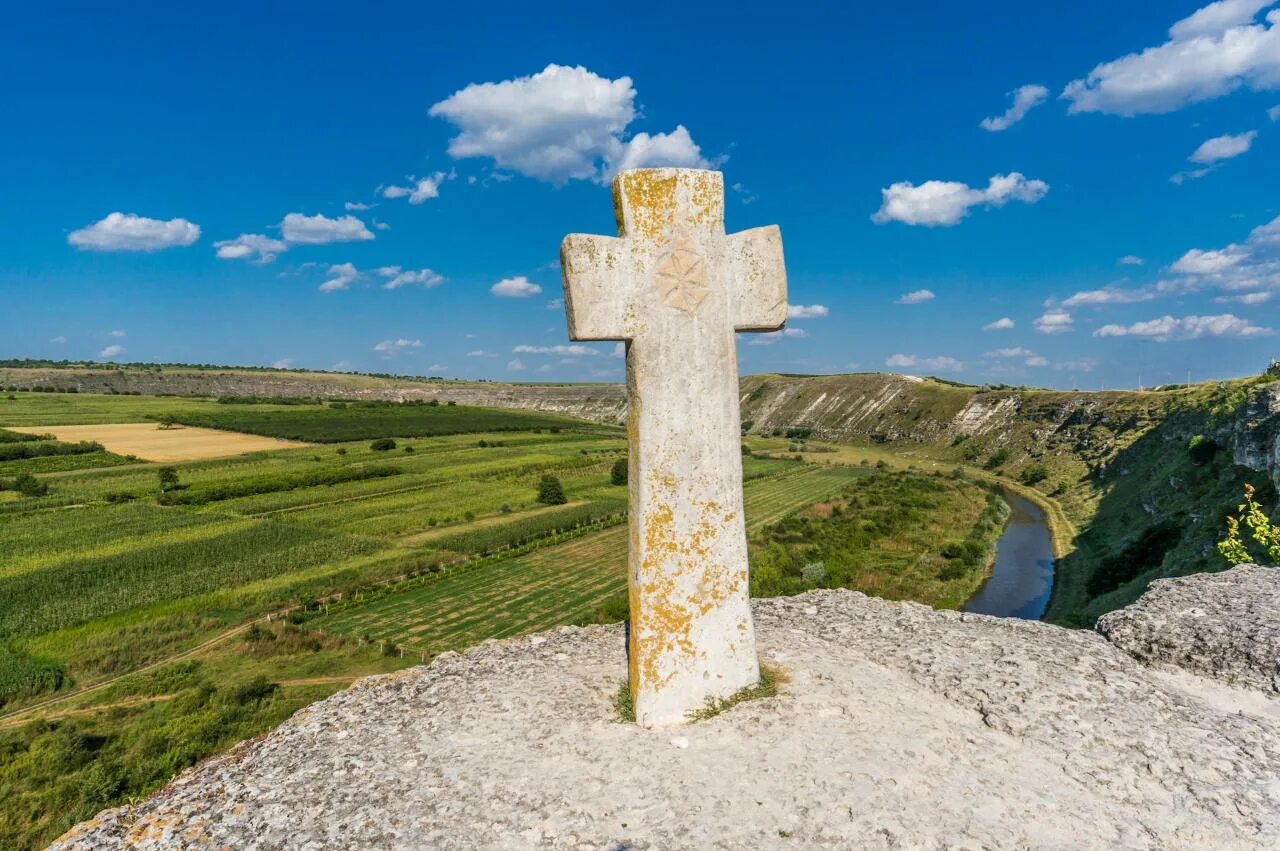 Орхей Молдавия. Старый Орхей Молдова. Монастырь старый Орхей. Кишинев старый Орхей.