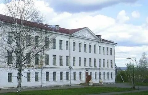 Школы александровска