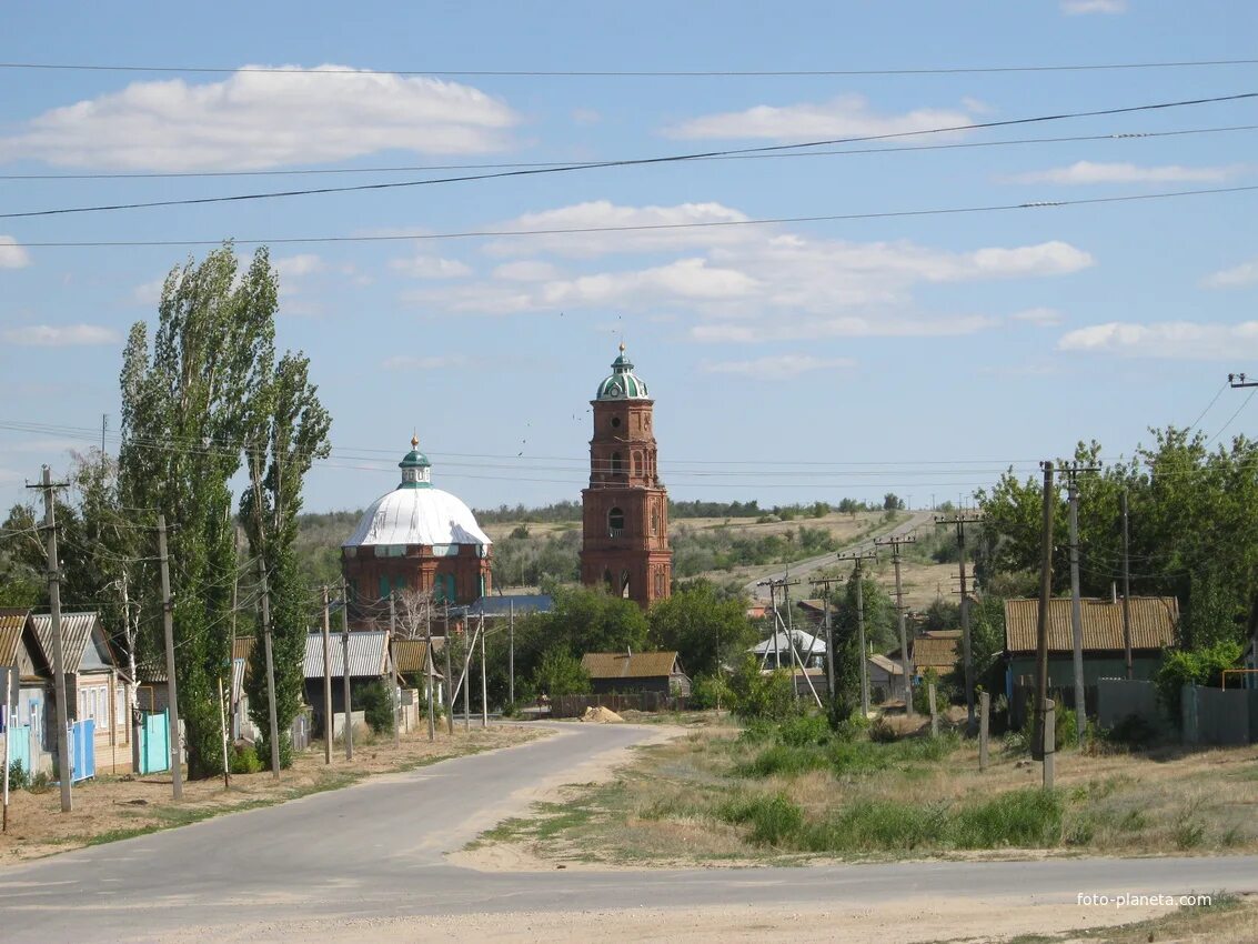 Сайт дубовка волгоградской. Храм в селе Лозное Дубовский район. Село Лозное Дубовский район Волгоградская область. Церковь села Лозное Дубовского района. Г Дубовка Дубовский район Волгоградская область.