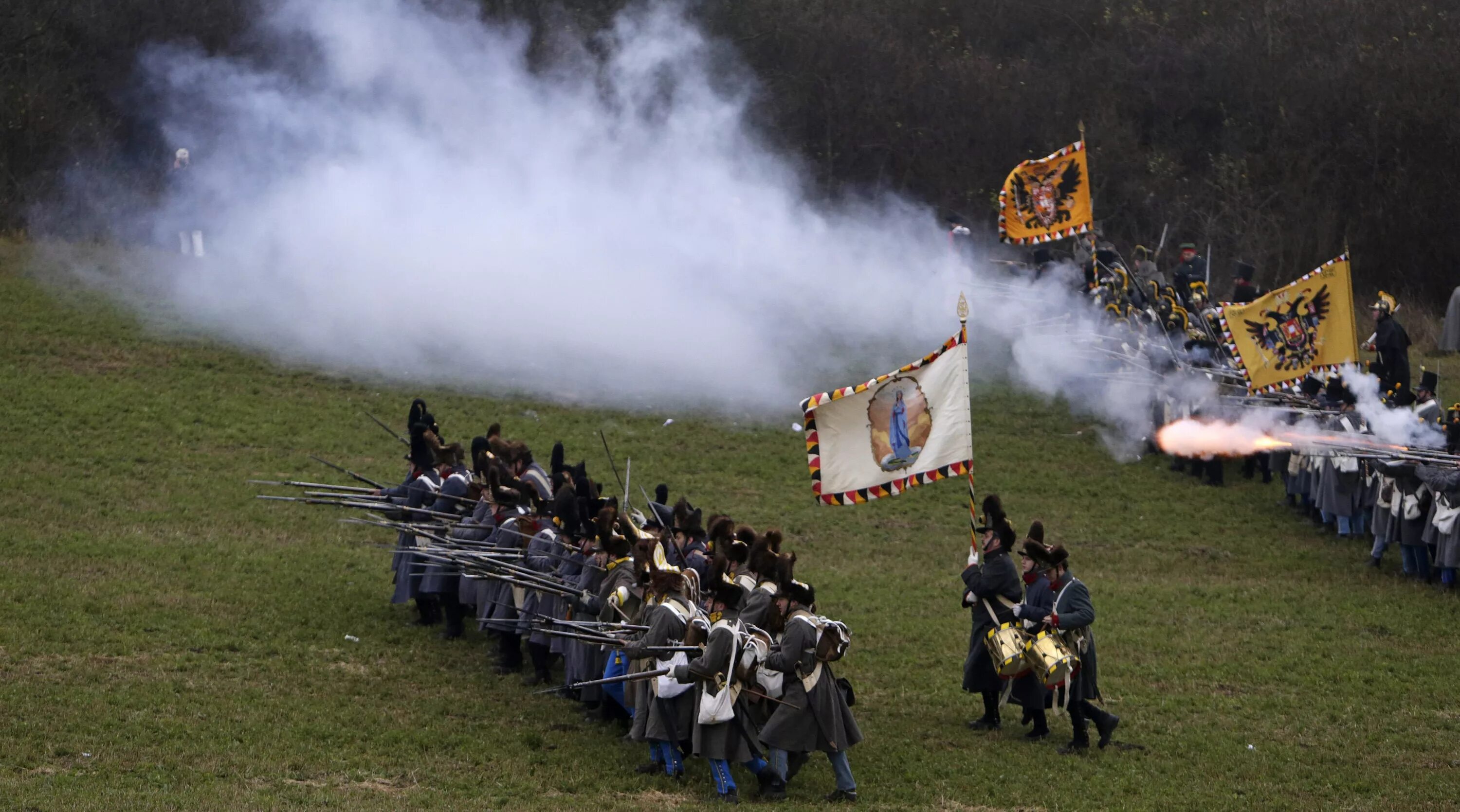 Под аустерлицем 1805. 1805 Сражение под Аустерлицем. 1805 Год битва под Аустерлицем. Наполеон Аустерлиц. Битва при Аустерлице битва трёх императоров.