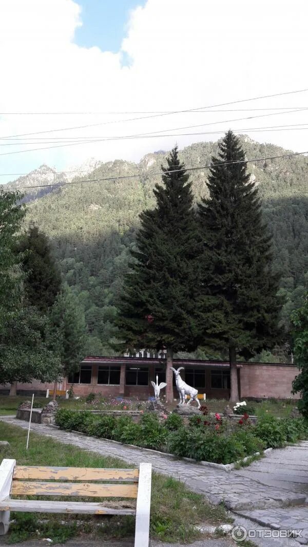 Санаторий нарат теберда. Санаторий нарат карачаево черкесия. Домбай санаторий нарат. Санаторий теберда карачаево черкесия. Карачаево-черкесия город теберда санаторий нарат.