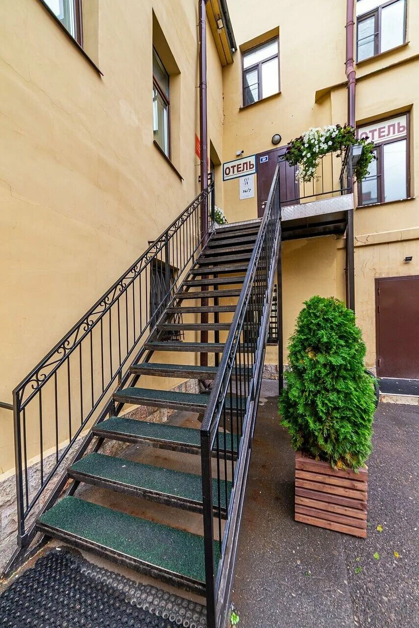 Sv grand hotel на лиговском. Sv grand hotel санкт петербург лиговский. Sv grand hotel на лиговском. Св гранд отель санкт-петербург. Пансионат undersun витязево 3.
