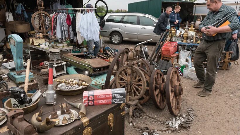 Работа рынка левша. Блошиный рынок левша в москве. Рынок левша в новоподрезково. Рынок левша в новоподрезково. Работа рынка левша.