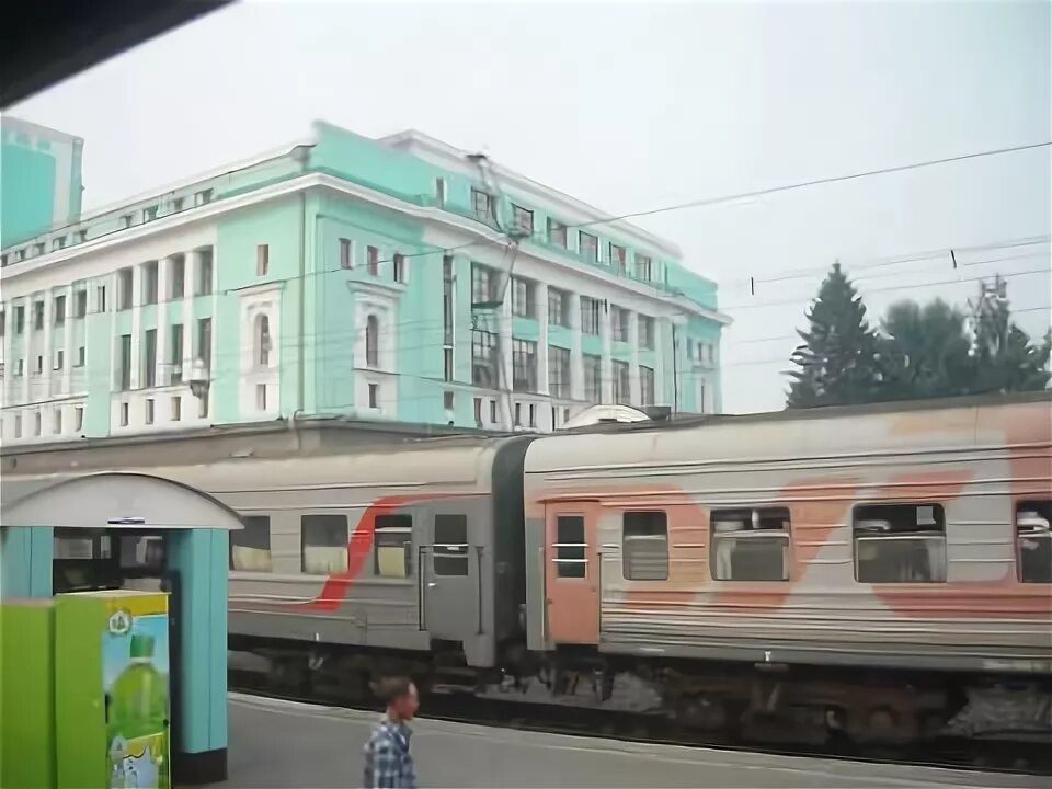 Иркутск и новосибирск на карте. Красноярск от уфы. Жд вокзал новосибирск старый. Дорога от иркутска до байкала. Москва чита на карте.