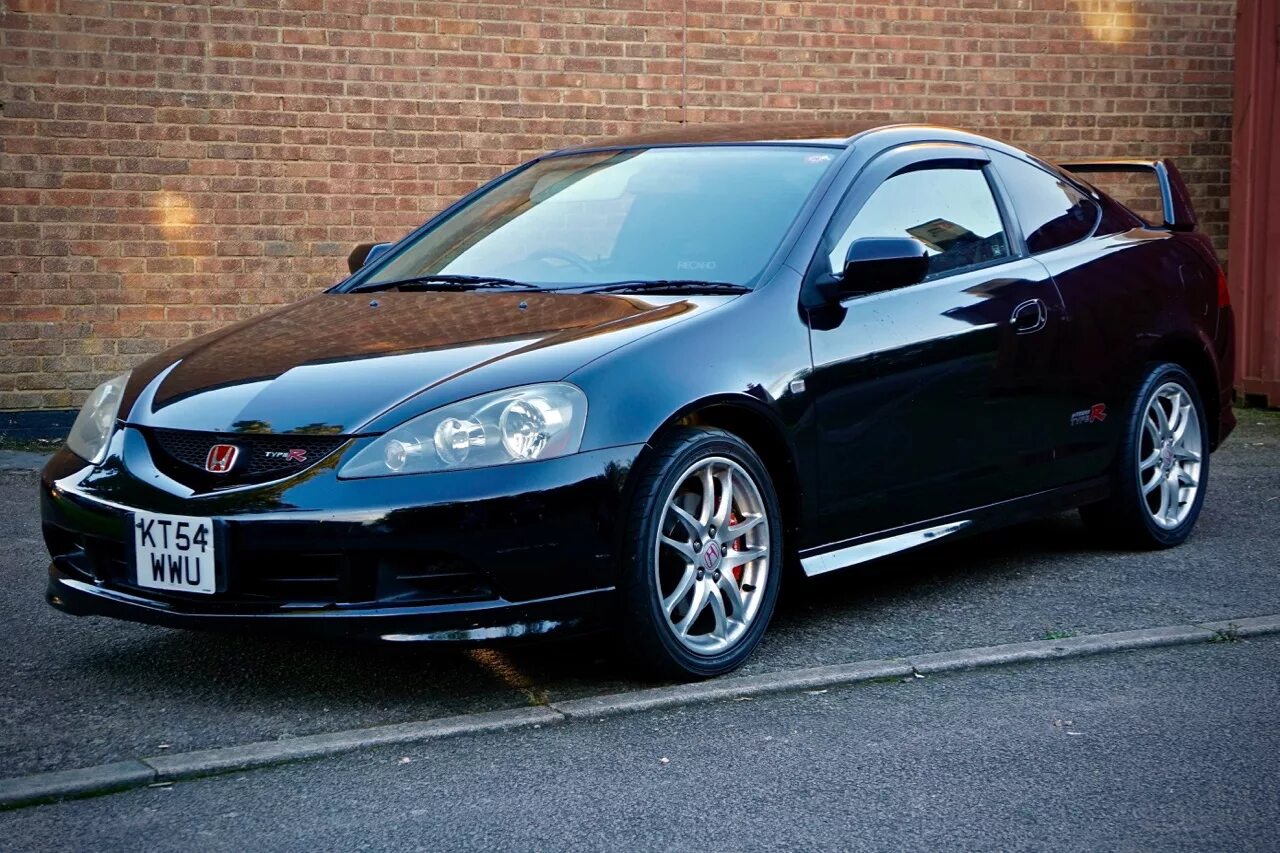 Honda dc5. Хонда Интегра dc5. Integra Type r dc5. Хонда Интегра тайп р dc5. Honda Integra dc5 Type r Enkei.