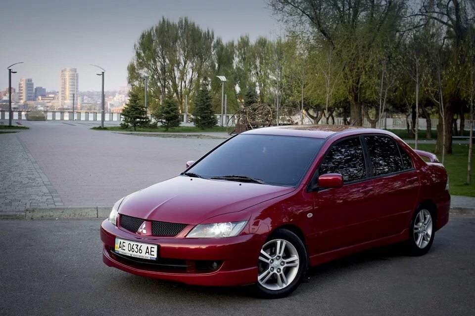 Lancer 9 Red. Мицубиси ланцер 9. Mitsubishi Lancer 2.0. Митсубиси Лансер 9 красный.