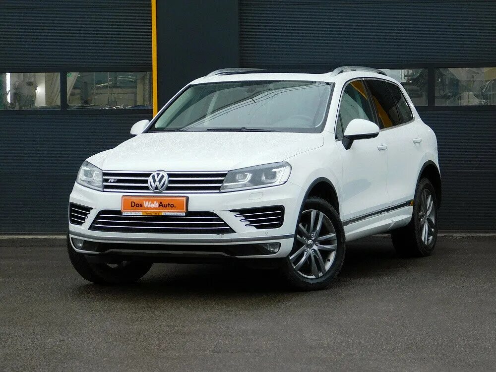 Фольксваген Туарег 2016. Volkswagen Touareg 2016 белый. Volkswagen Touareg II Рестайлинг. VW Touareg 2016. Купить туарег рестайлинг