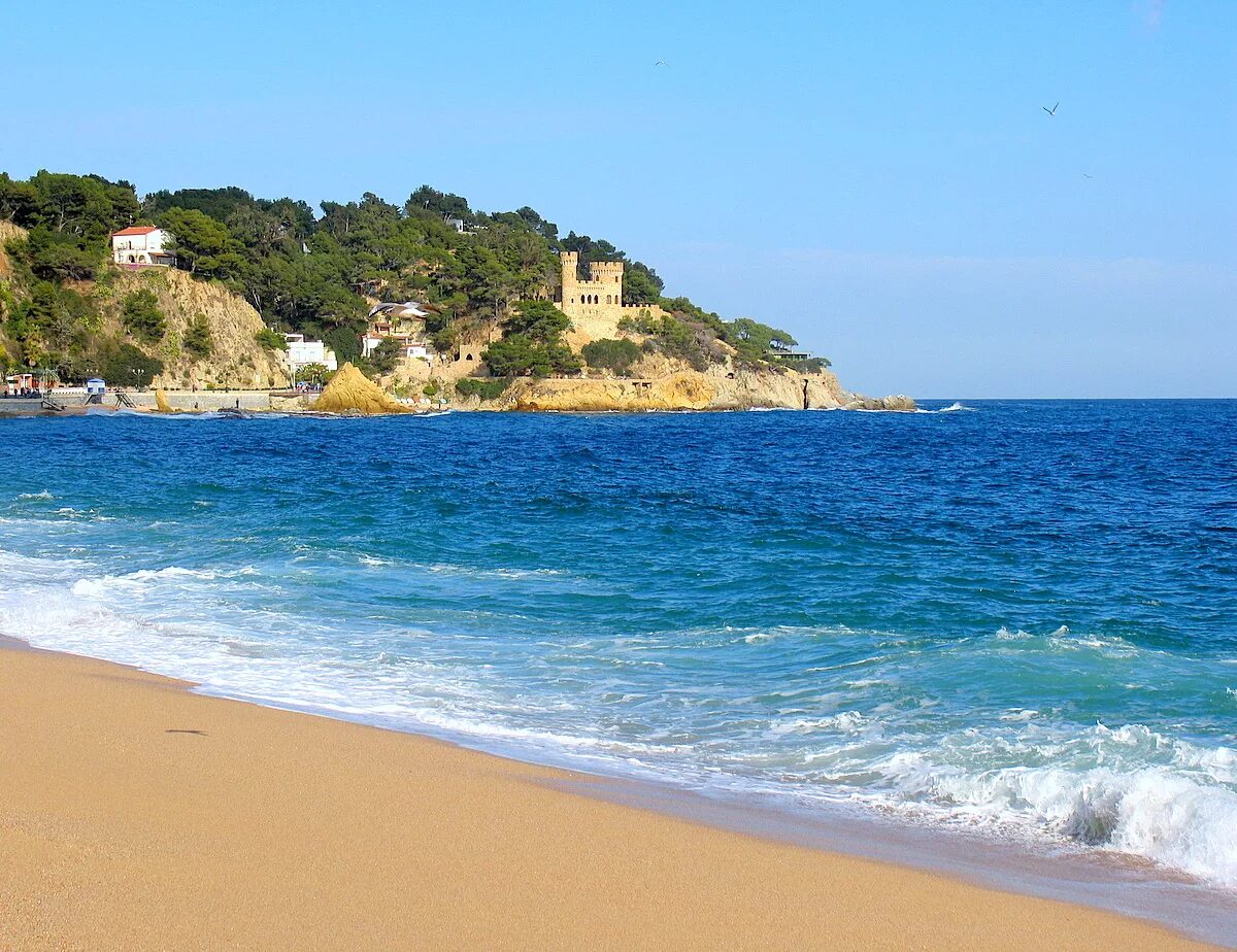 тосса де мар испания. коста брава тосса де мар. коста брава испания. побережье испании. коста брава каталония.