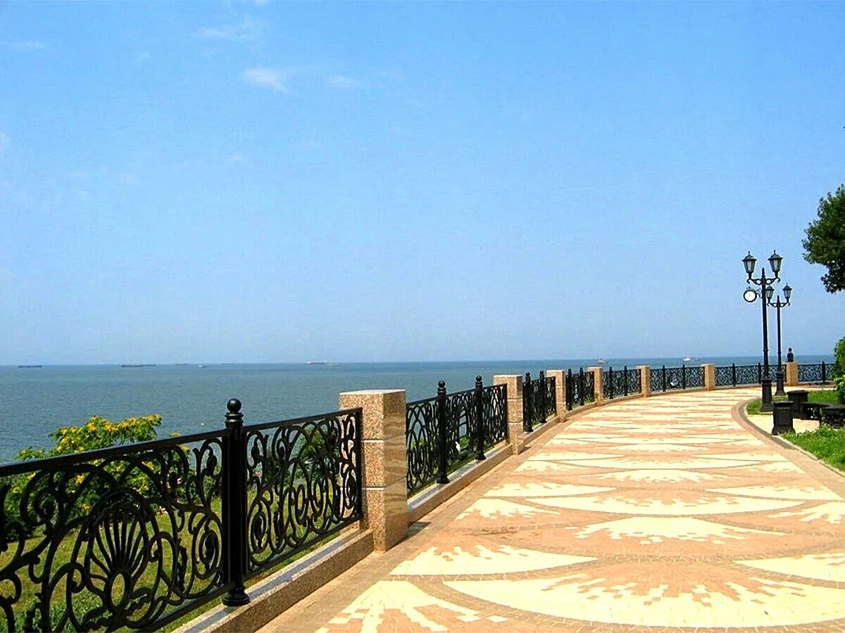 акватория лета ейск. ейск набережная каменка. пляж меляки ейск. таганрогская набережная в ейске. ейск отдых летом.