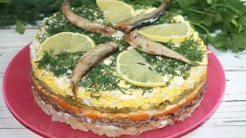 Рецепт салата с шпротами и яйцами огурцом