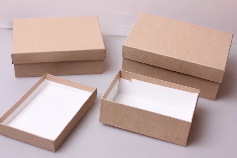 Картонная коробка для подарка. Коробка крафт 3ввв. Картонные коробки для подарков. Коробки упаковочные подарочные.