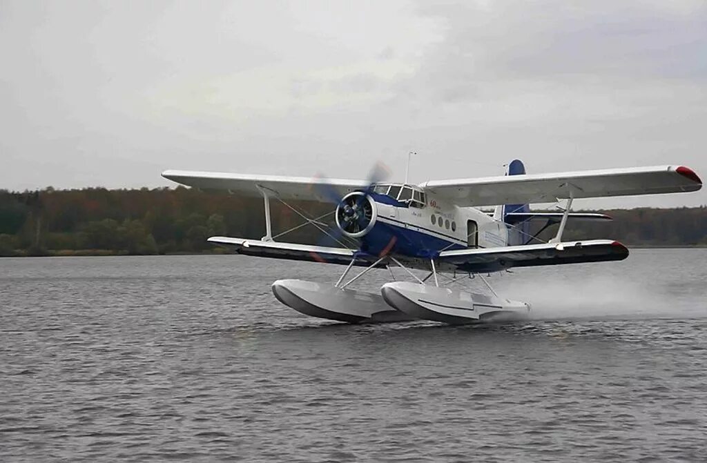 Самолета-амфибии бе-200 альтаир. Hughes h-4 spruce goose. 4 воздушных судна. Самолет бе-200 мчс. Самолёт геркулес говарда хьюза.