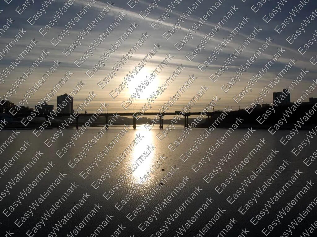 Нейросеть для удаления водяных знаков с видео. С водяным знаком. фотографии с водяными знаками. защита водяным знаком. много водяных знаков.