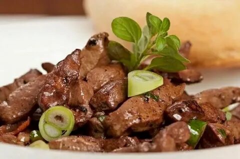 Печень свиная с овощами