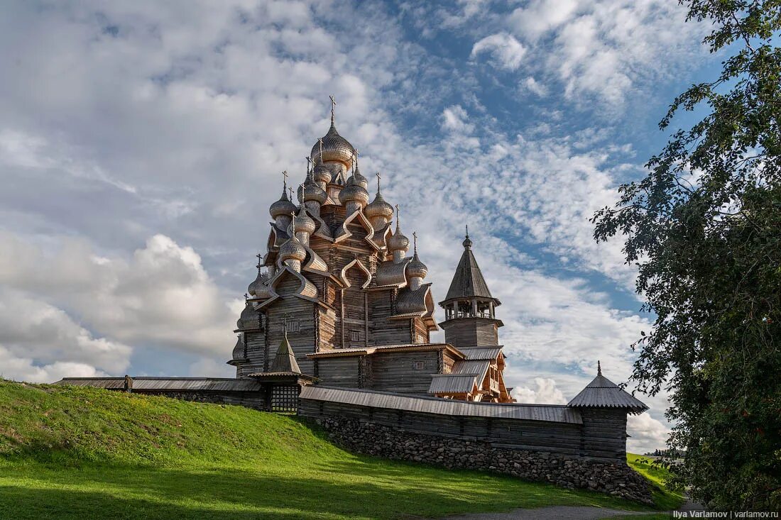 Кижи музей-заповедник. Кижи Карелия. Остров Кижи. Деревянные церкви Кижи. Топ мест в россии