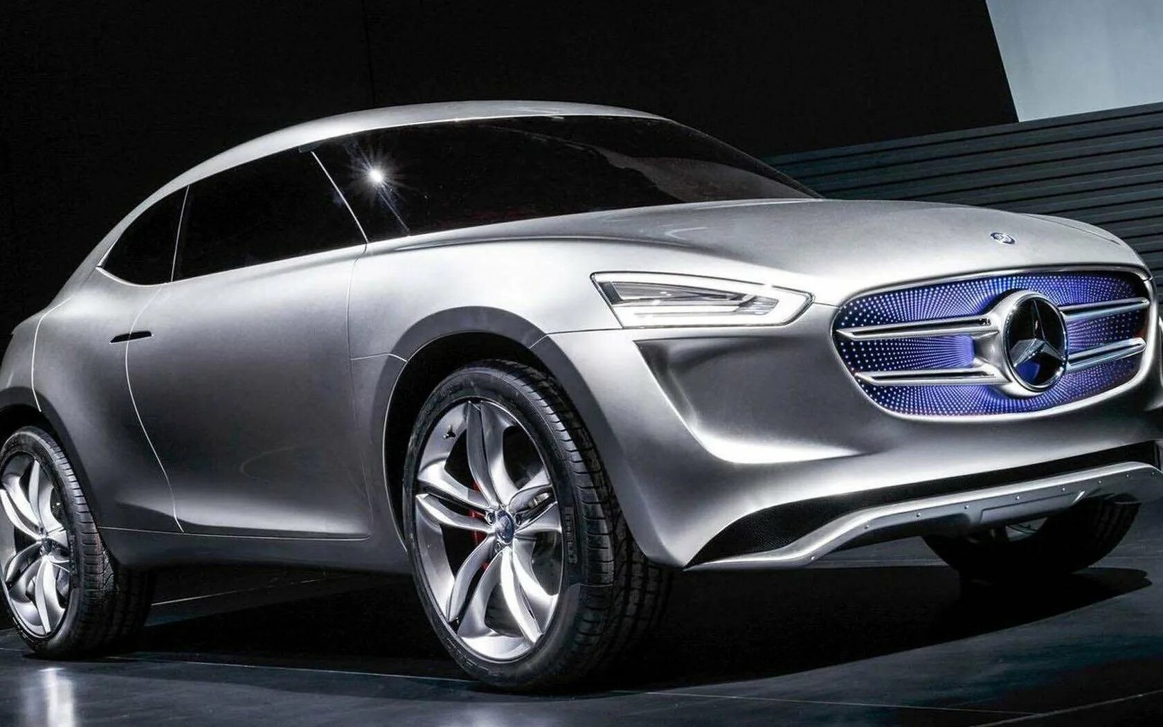 Включи новые модели. Mercedes Benz 2018. Mercedes-Benz g-code. Mercedes-Benz Concept Coupe SUV. Мерседес Вижн кроссовер.