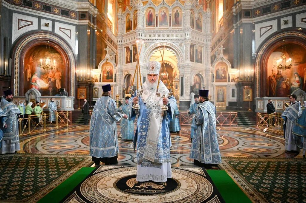 Мужской хор русский формат благовещение богородицы. Благовещение пресвятой богородицы храм христа спасителя. благовещение пресвятой богородицы служба в храме. апрель 2025 литургии храм христа спасителя.