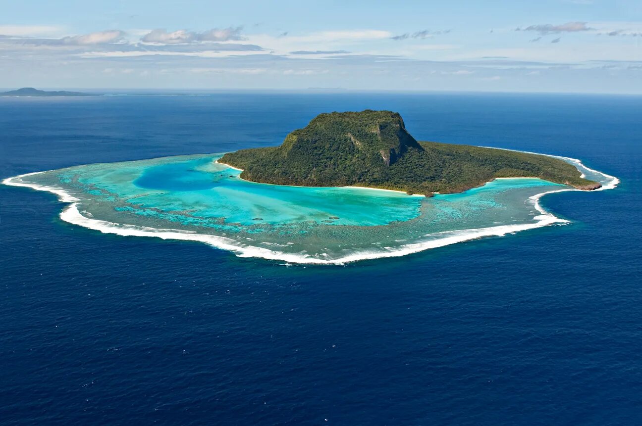 Почему не было острова. Остров Монурики Фиджи. Остров Нукудрау Фиджи. Остров Мехетиа. Лагуна острова Клиппертон, тихий океан.