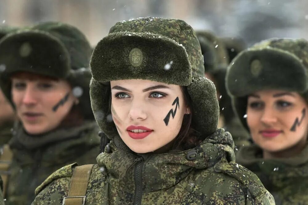 Хочу быть военнослужащей