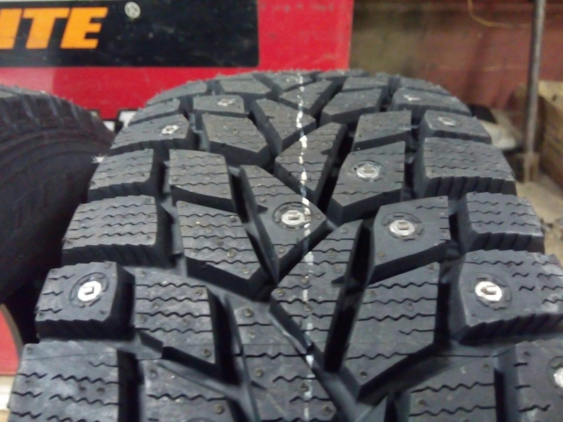 Сп айс. Dunlop SP Winter Ice 02. Данлоп SP Winter Ice 02. Данлоп Винтер айс. SP Winter Ice.