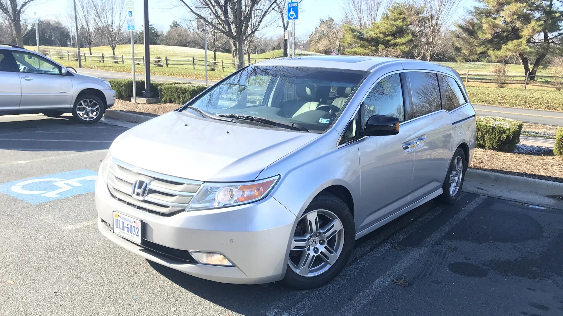 Хонда одиссей 2. Хонда одиссей 2005. Honda odyssey 2003. Хонда одиссей 2002 года. Хонда одиссей 2003 года белого цвета.