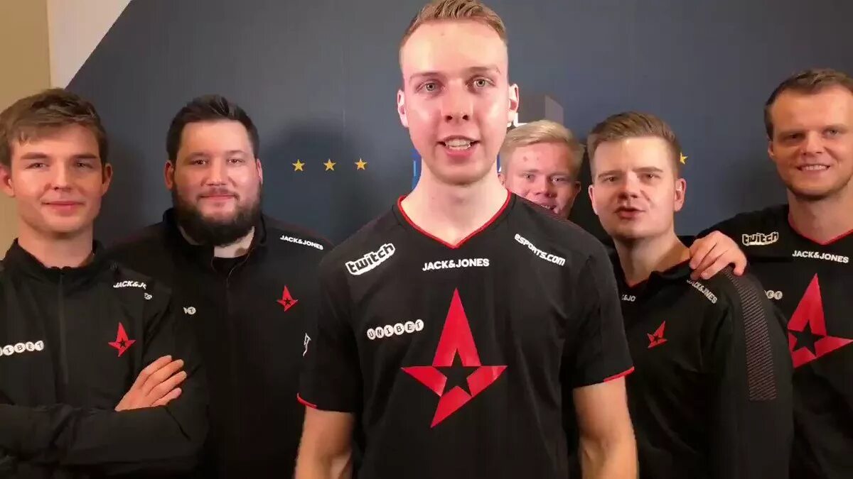 Team astralis. Тренер астралис 2021. Команда астралис. Золотой состав астралис КС го. Спайк астралис.