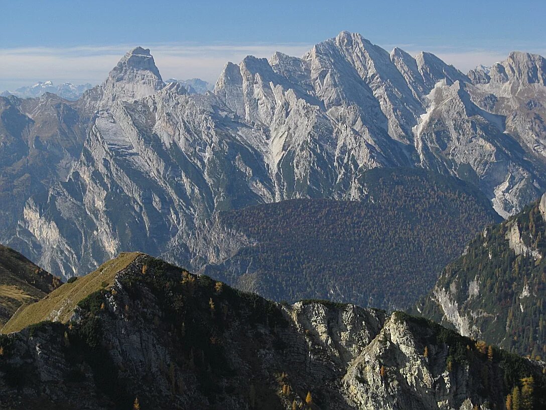 Священная гора 5 букв. Гайльтальские Альпы. Карнийские Альпы. Горный хребет в южных известковых Альпах.