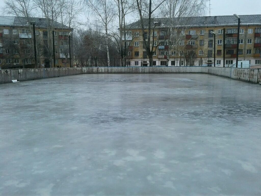 Каток кристалл нижний тагил. Каток нижний тагил 2023. Парк бондина нижний тагил каток. Ледовый городок нижний тагил 2022. Стадион юность нижний тагил каток.