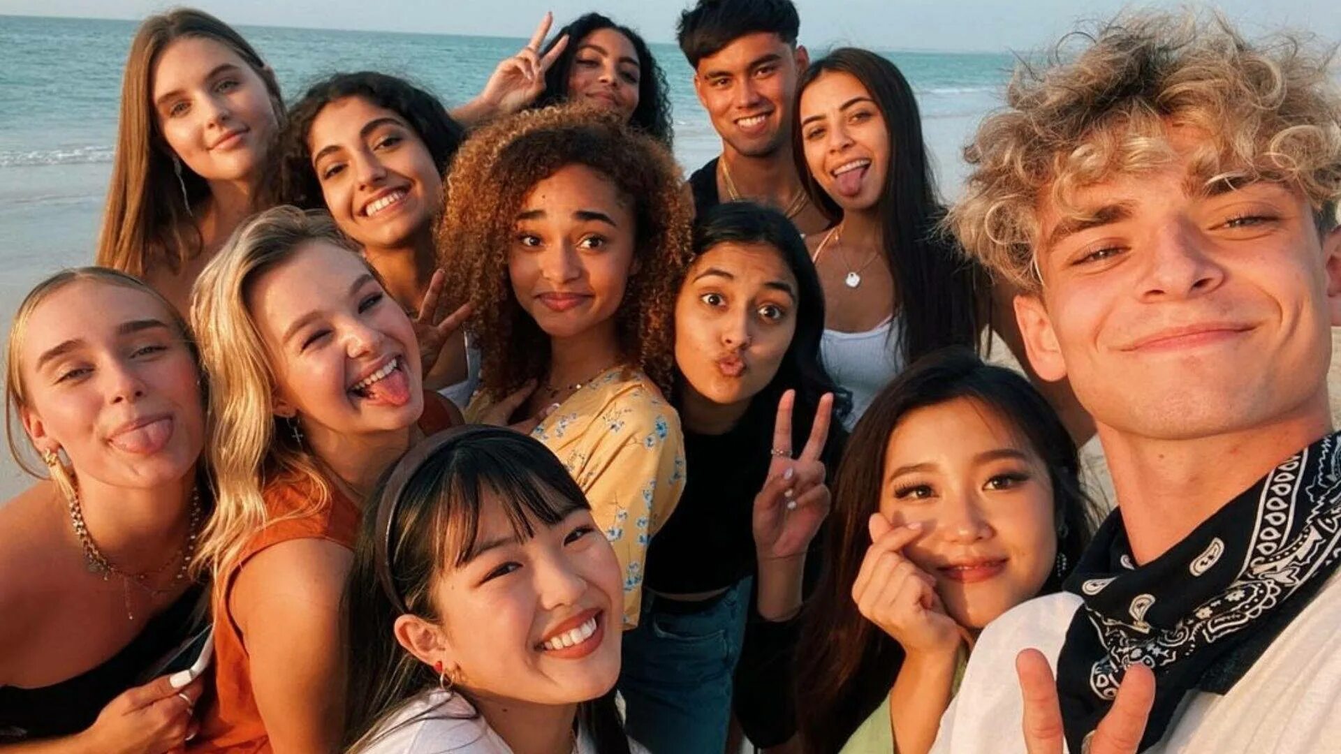 Группа НАУ Юнайтед. НАУ Юнайтед участники. Now United 2021. Now United в России. Member now