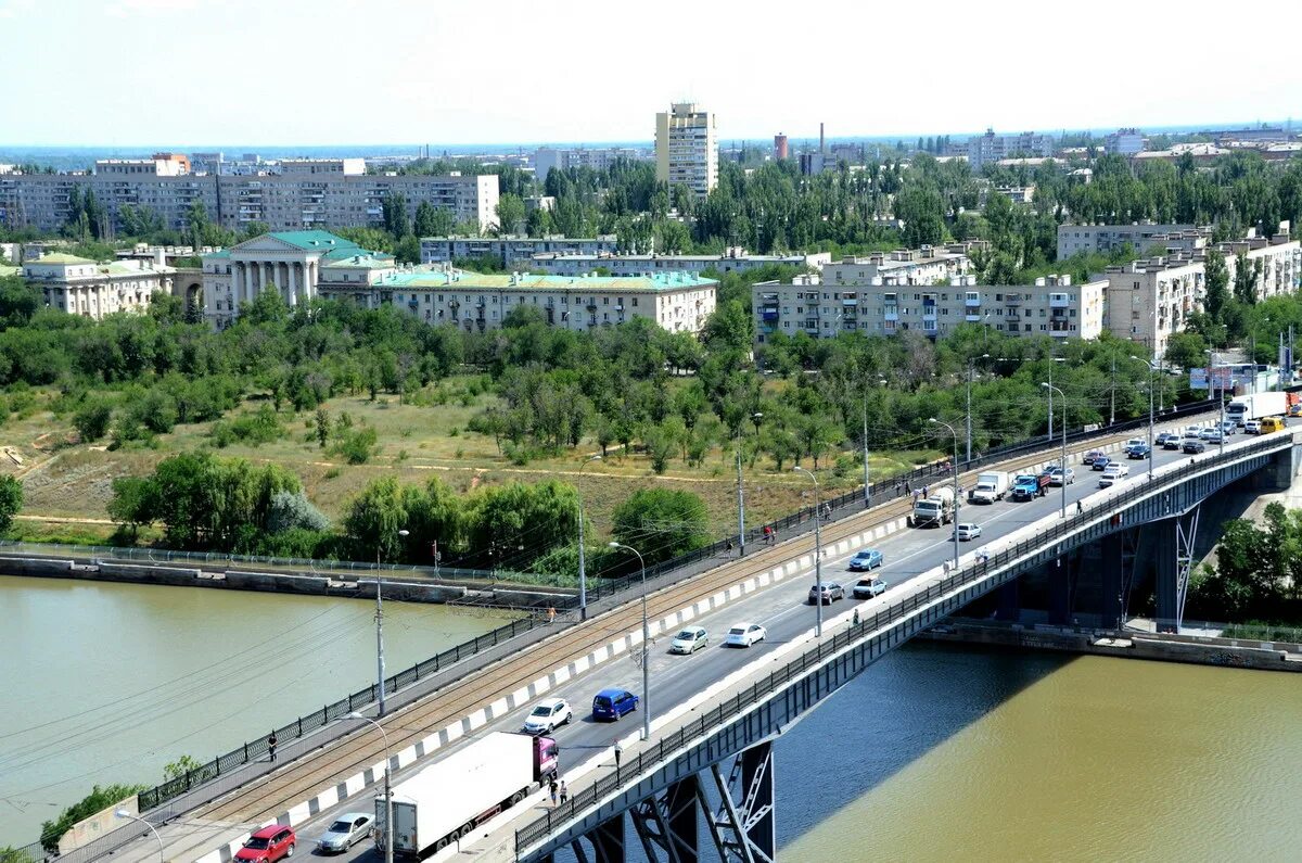 Красноармейский район Волгоград. Мост канал Волгоград Красноармейский. Волгоград Красноармейский район канал. Мост через канал Красноармейский район.