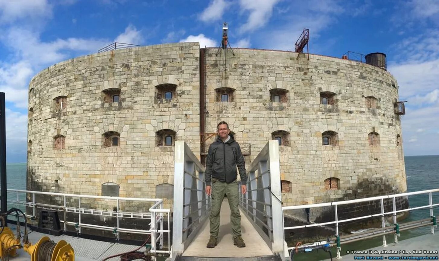 форт боярд остров во франции. форт боярд крепость. форт байяр, франция.