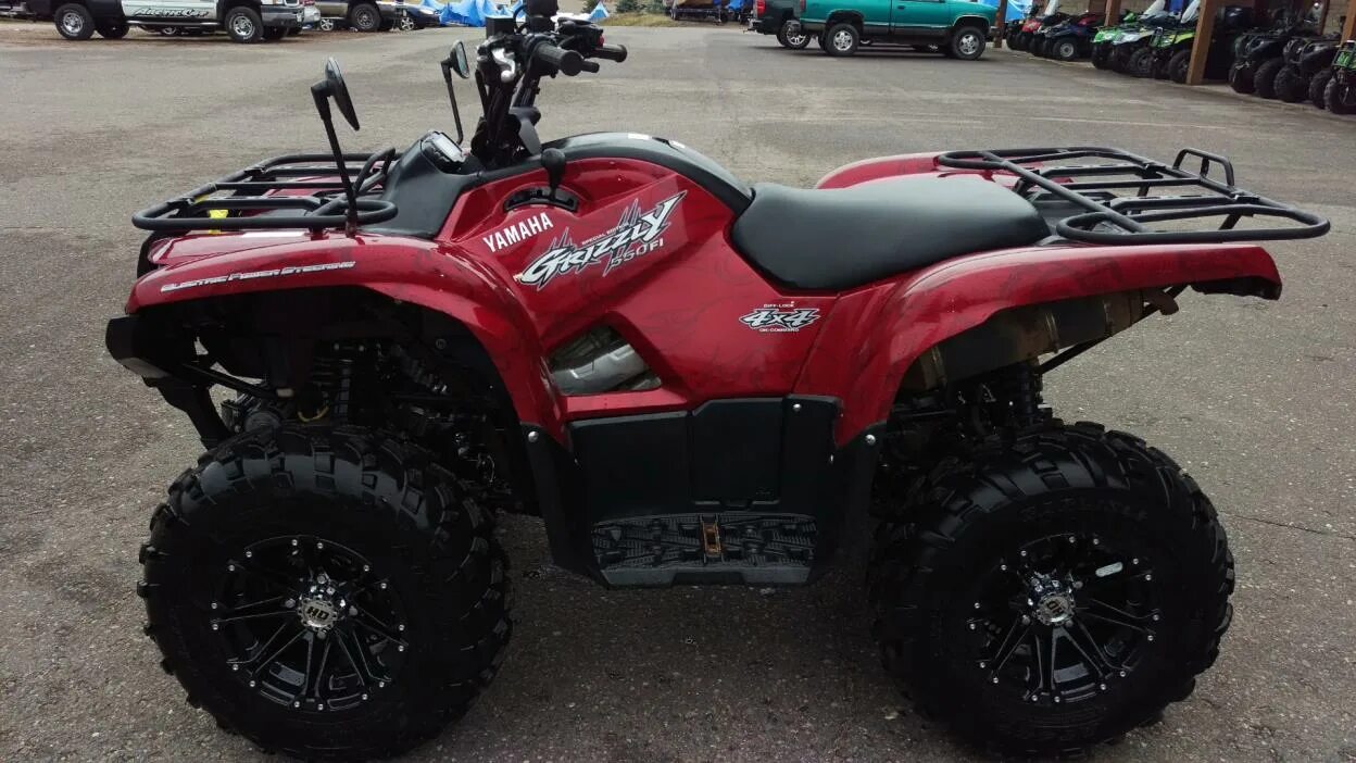 Квадроцикл гризли 700. Гризли бу. Yamaha grizzly 700 на 30 колесах. Yamaha grizzly 950. Grizzly yamaha 600 2010.