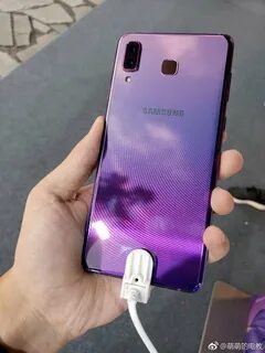 Samsung телефон фиолетовый