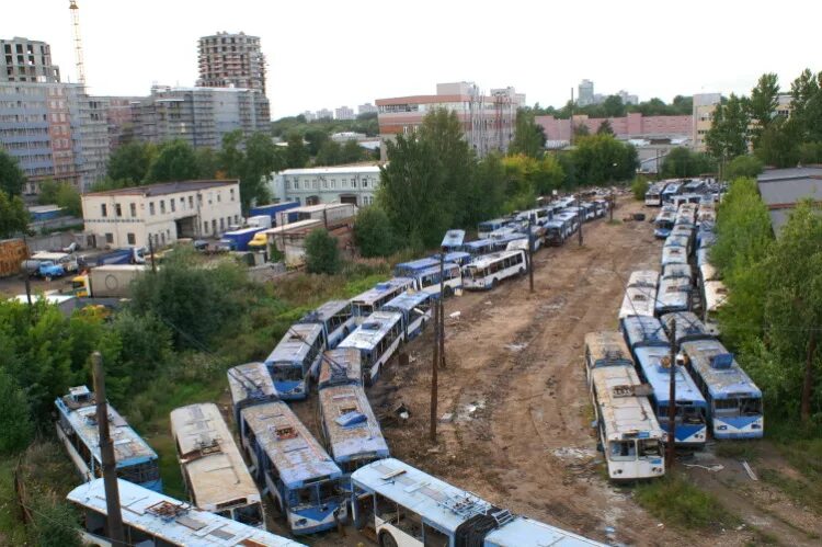 Линкин парк сейчас без честера. 2 троллейбусный парк москва. Троллейбусное депо 2 москва. Пиццагейт честер беннингтон. Аквапарк на пальме джумейра.