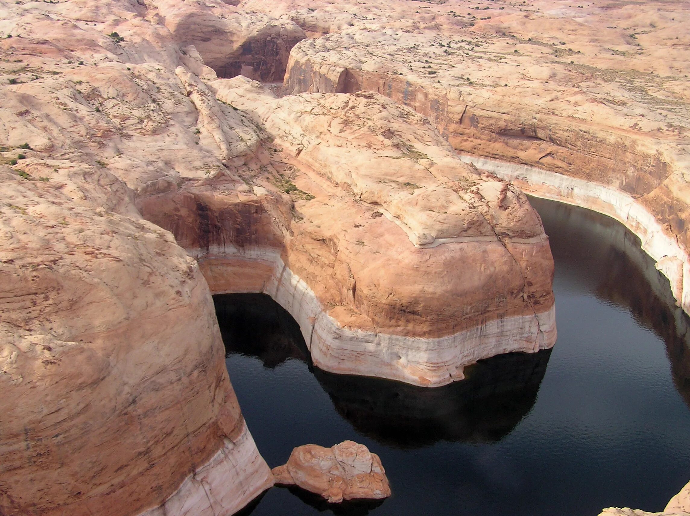 Area p. Glen Canyon National Recreation area. Затопленный каньон.