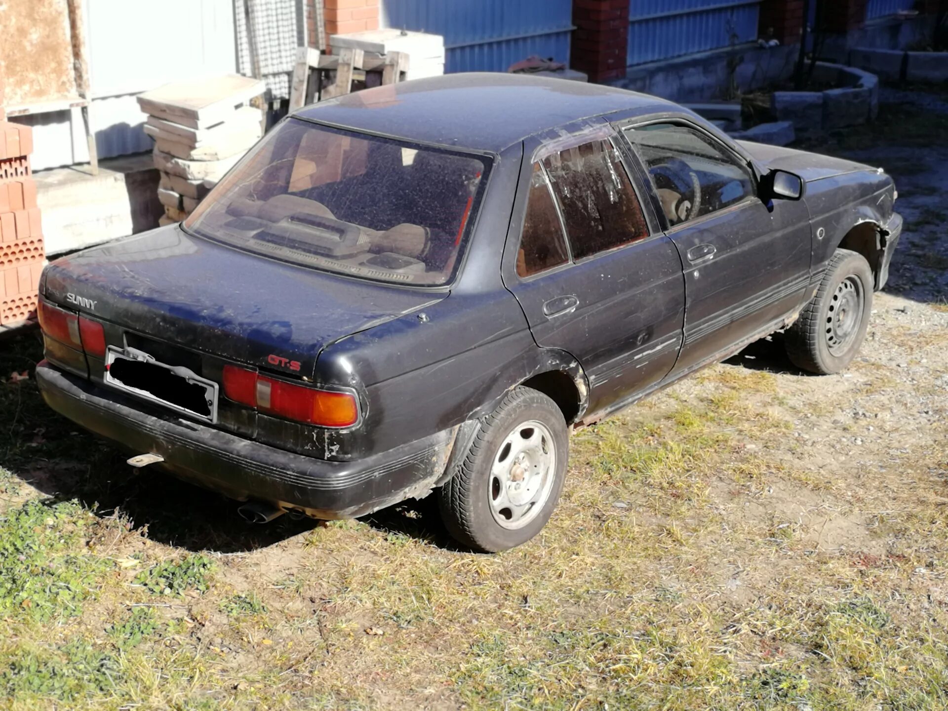 Ниссан санни годы выпуска. Ниссан Санни купе 1987. Ниссан Санни 1991. Nissan Sunny 1984 1.5 хэтчбек. Ниссан Санни 1.8 механика.