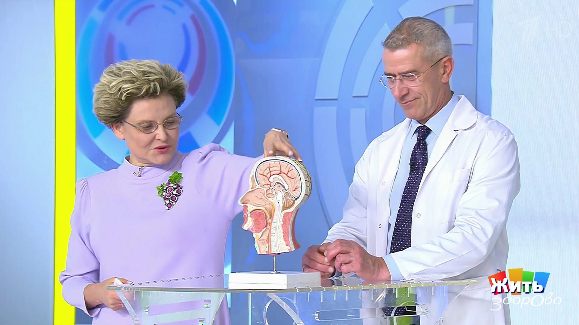 Шубин дмитрий александрович. Елена малышева и дмитрий шубин. Андрей продеус дмитрий шубин. Малышева 1 канал. Елена малышева жить здорово.