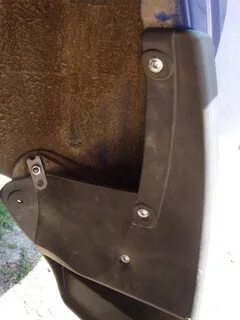 Брызговики приора задние