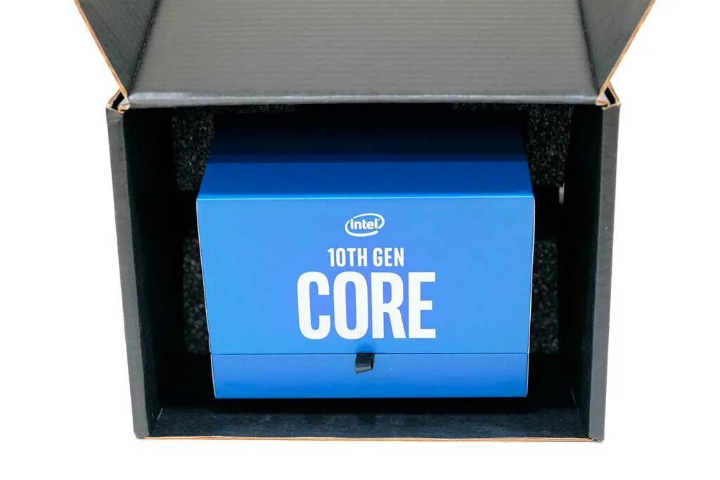 Core 10 поколение. Intel s-1700 Core i9-12900ks Box. Core i9 9 поколения коробка. Core i9 9 поколения упаковка. Припой под крышкой процессора.