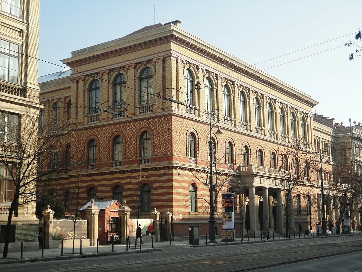 Elte. Elte 3.7 квт. elte tmpe4 14/2n. elte university in hungary.
