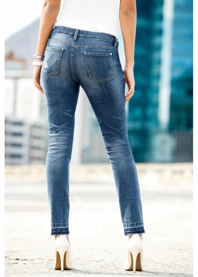 Stretch джинсы. Джинсы скинни 2023. Джинсы женские. Красивые женские джинсы. Джинсы скинни женские.
