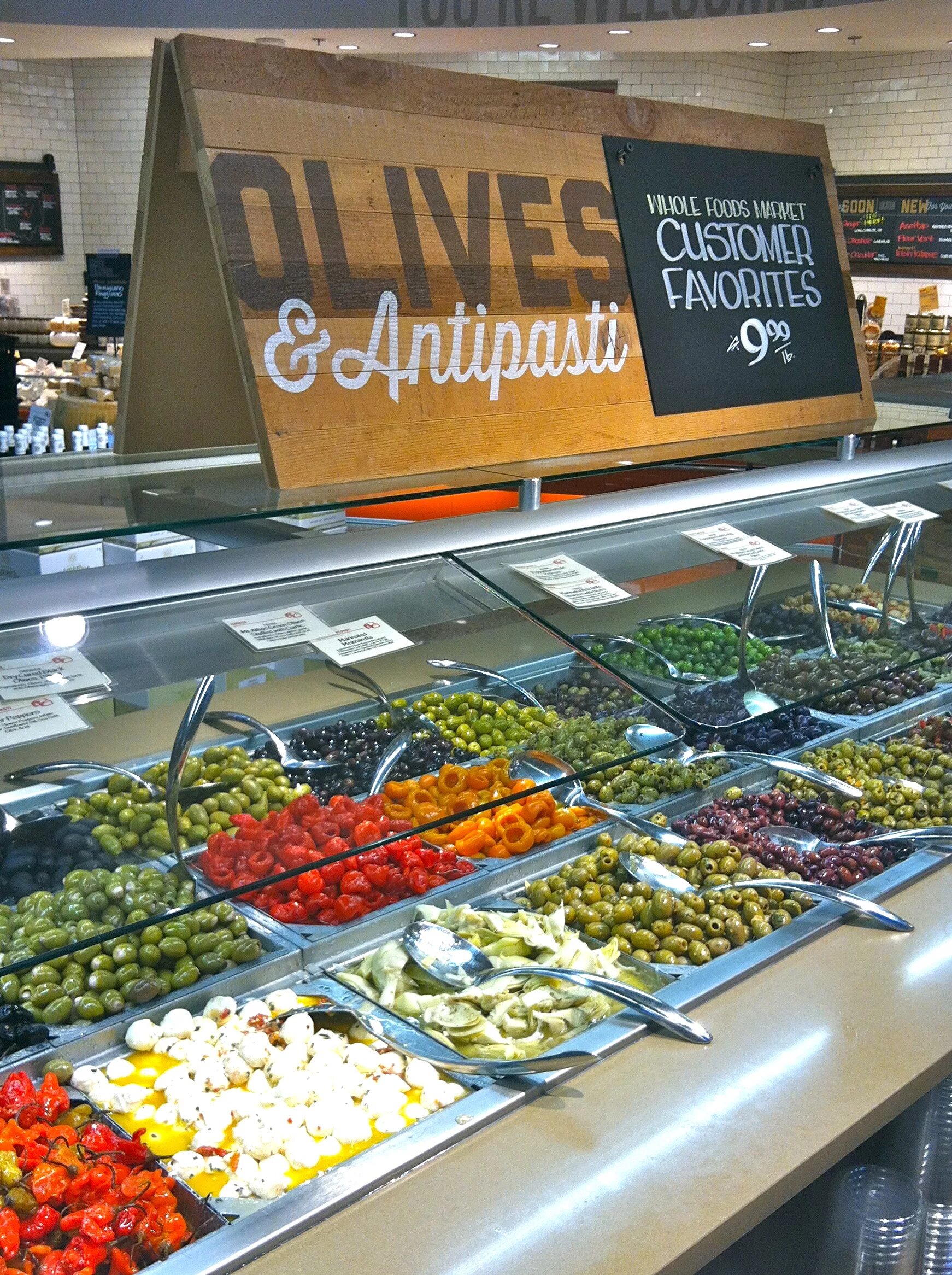 Сбермаркет продукты. Продуктовая тележка с продуктами. Продуктовый магазин. Магазин готовой еды. Икеа шведские продукты.