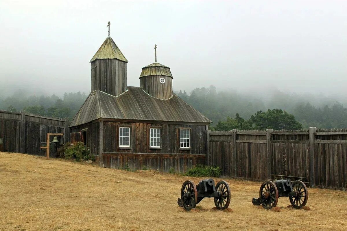 Музей-заповедник Форт-Росс. 1812 Форт Росс. Русская крепость в Калифорнии Форт-Росс. 1812 Основано первое русское поселение в Калифорнии – колония Росс. Русские поселения на аляске