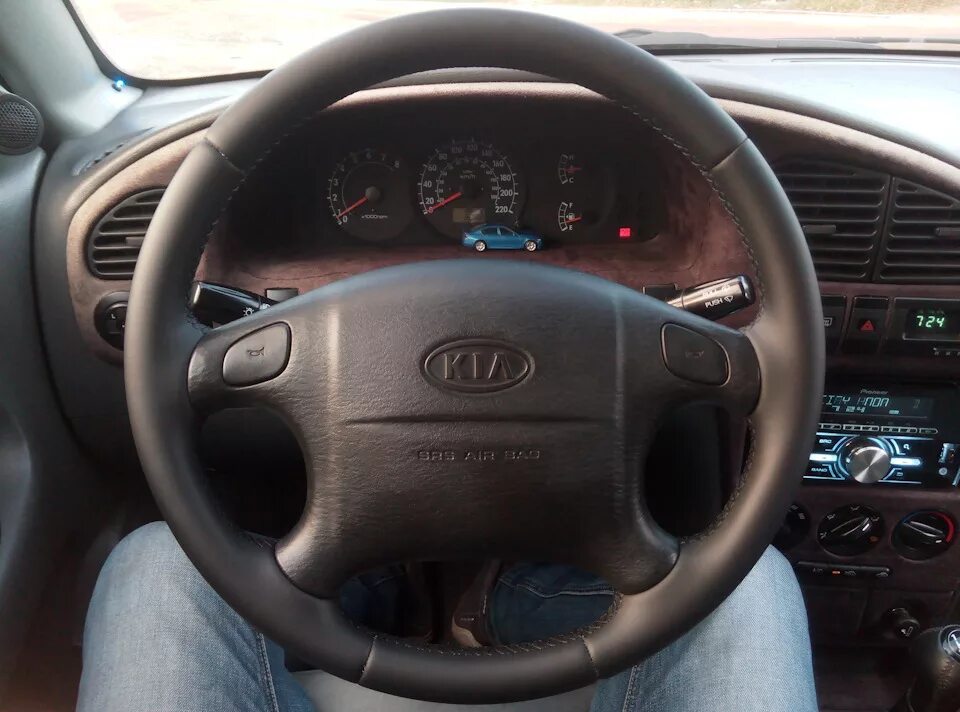 Как снять руль на киа спектра 19. Руль в кожу своими силами KIA Spectra, 1,6 л, 2007 года аксессуары DRIVE2