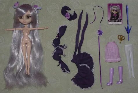 Файл:Pullip Barasuishou outfit.jpg. 