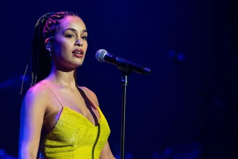 Image via Getty/ Lorne Thomson. jorja smith. 