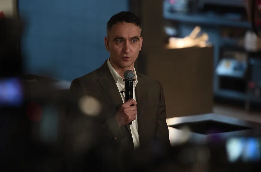 Вкусно и точка директор. Работник вкусно и точка. Вкусно и точка ресторан. Директор ресторана макдоналдс. Вкусно и точка на пушкинской москва.