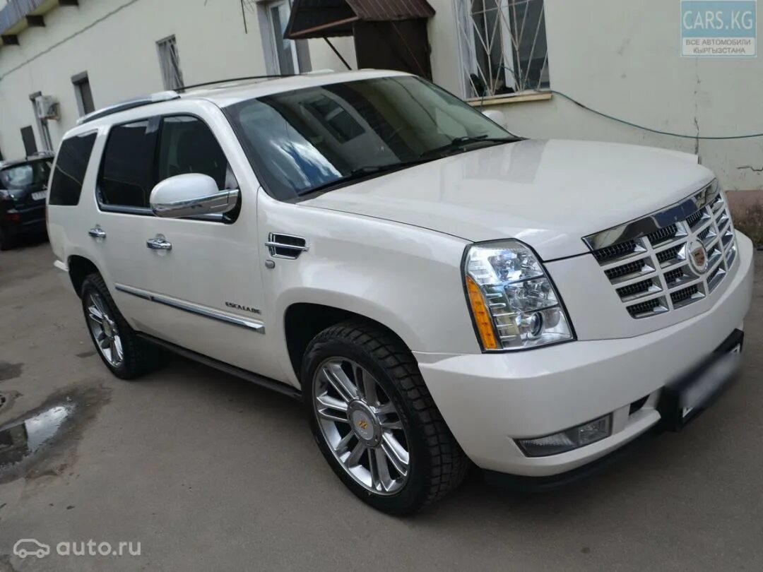 Cadillac Escalade 3 поколение. Cadillac Escalade 3 поколения белый. Кадиллак джип 2012. Cadillac Escalade 3 поколение Snake.