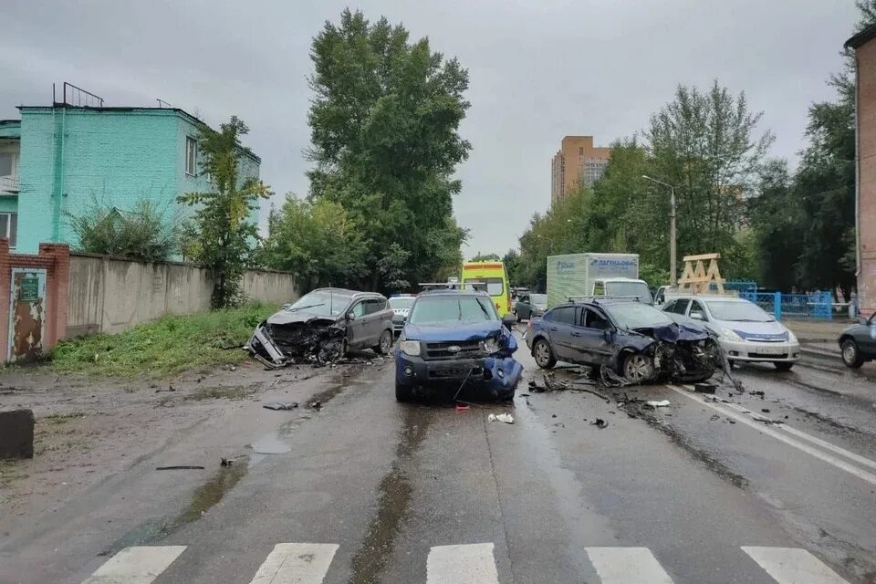 Дтп в красноярске за последние сутки 2024. Дтп в красноярске за последние сутки 2024. Дтп 27 ноября 2022 в нововеличковке. Чп красноярск за последние сутки. Дтп в красноярске за последние сутки 2024.