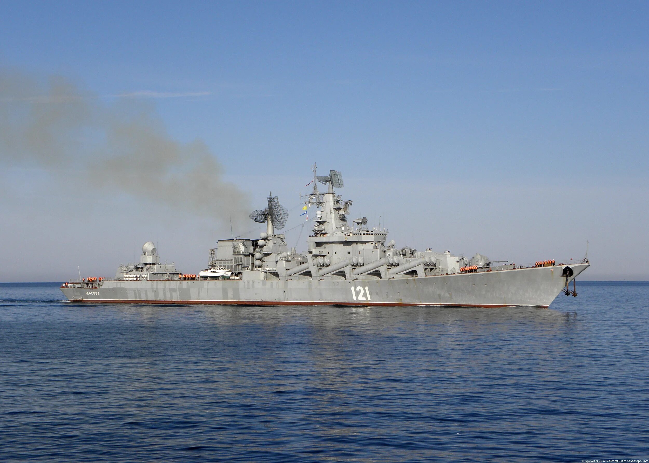 Противолодочный крейсер москва проекта 1123. Ту 214 vpu. Крейсер москва вертолетоносец. Бортовой номер москва. Бортовой номер москва.